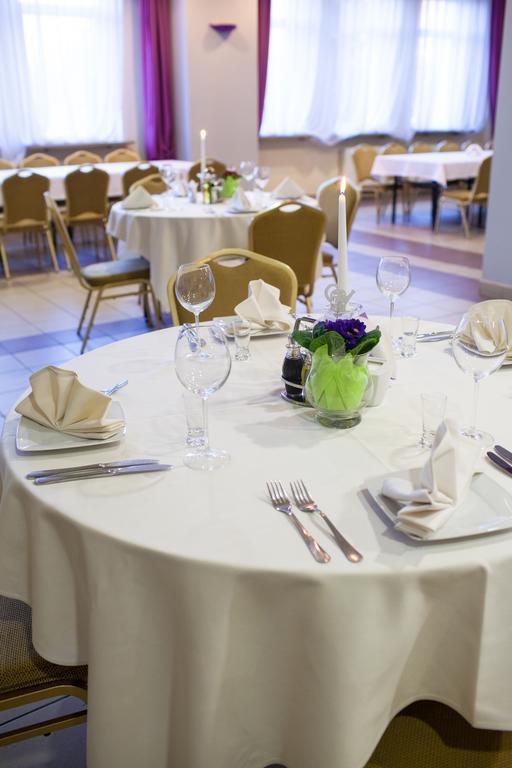 מאסלוב Hotel Przedwiosnie מראה חיצוני תמונה