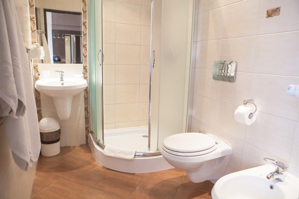 מאסלוב Hotel Przedwiosnie מראה חיצוני תמונה